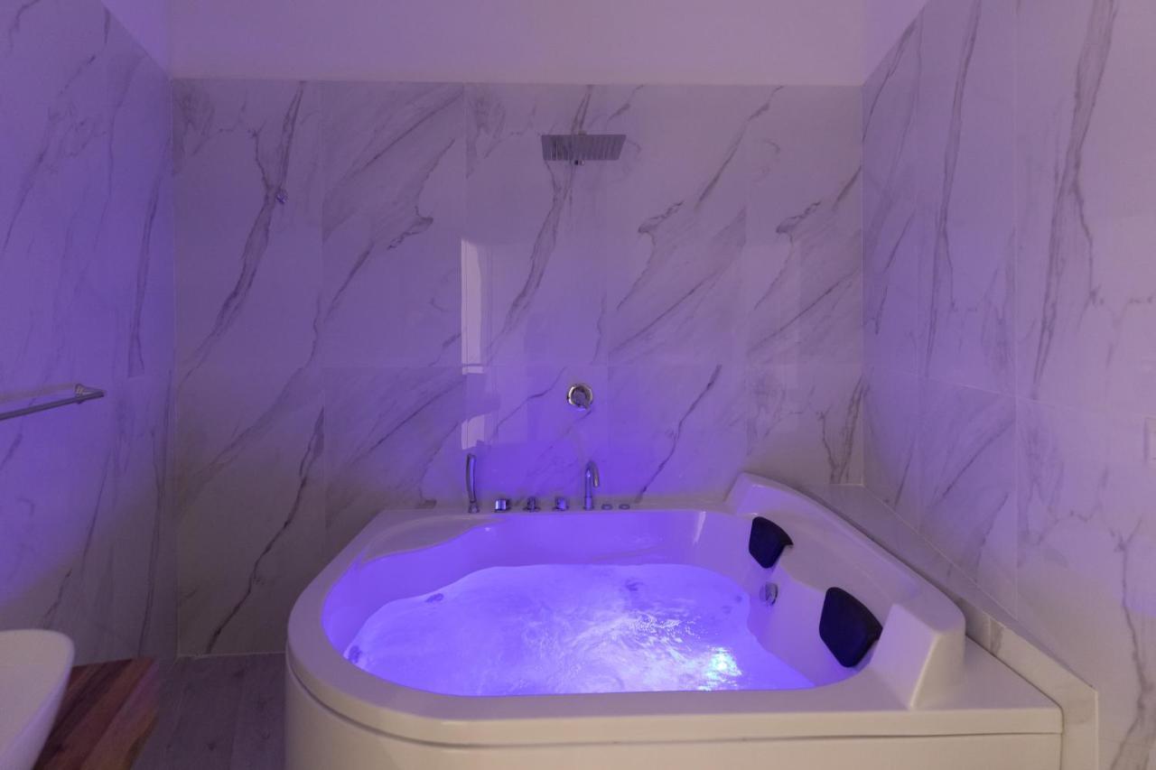 My Brilliant Home With Jacuzzi 2 Steps From St Toledo Неаполь Екстер'єр фото
